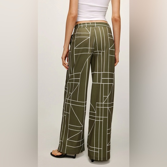 NWT Commense Olive Wide Leg Geometric Pants - Picture 3 of 9